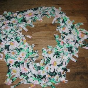 Justice flowered scarf